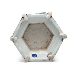 An extremely rare Chinese blue and white hexagonal salt — 照片 14