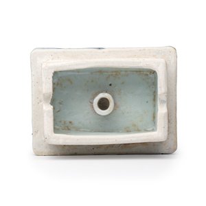 An extremely rare Chinese blue and white ko-sometsuke 'Cat' incense burner — photo 8