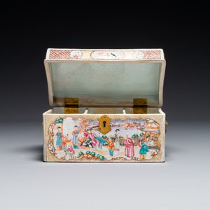 An extremely rare Chinese Canton famille rose 'mandarin subject' tea casket or chest with gilt bronze handles, Qianlong — photo 3