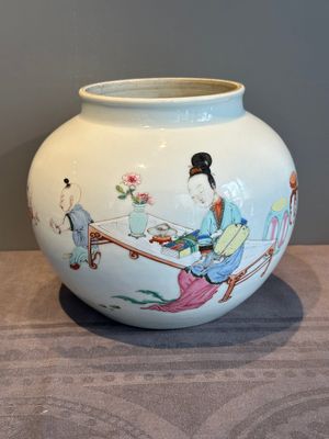 An extremely rare Chinese famille rose globular 'lady and boys' jar, Yongzheng — photo 1