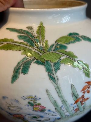 An extremely rare Chinese famille rose globular 'lady and boys' jar, Yongzheng — photo 13