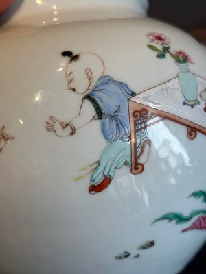 An extremely rare Chinese famille rose globular 'lady and boys' jar, Yongzheng — photo 10