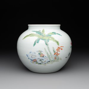 An extremely rare Chinese famille rose globular 'lady and boys' jar, Yongzheng — photo 4