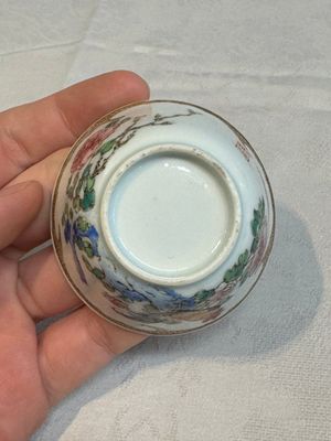An extremely rare Chinese famille rose semi-eggshell 'rooster' cup, Baiyun Shanren 白雲山人 seal mark, Yongzheng — photo 7