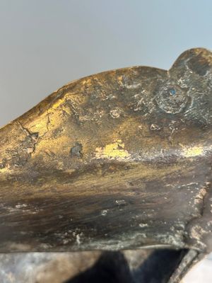 An extremely rare Chinese gilt bronze figure of Guandi, Ming — foto 17