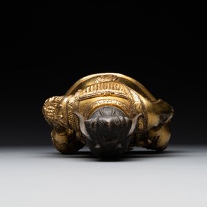 An extremely rare Chinese gilt bronze figure of Guandi, Ming — foto 13