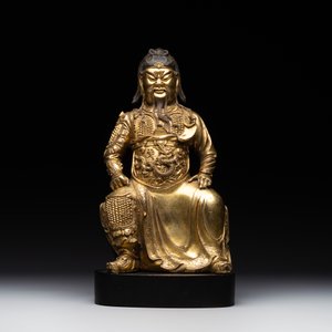 An extremely rare Chinese gilt bronze figure of Guandi, Ming — foto 2