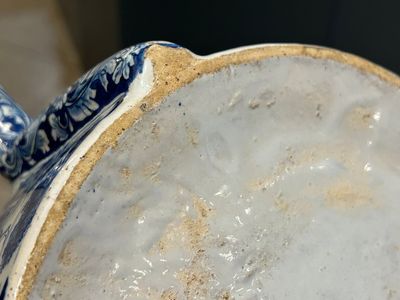 An extremely rare Dutch Delft blue and white posset pot, early 18th C. — 照片 20