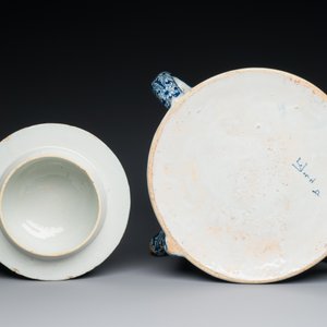 An extremely rare Dutch Delft blue and white posset pot, early 18th C. — 照片 8