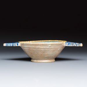 An extremely rare maiolica porringer with the portrait of a queen or goddess — photo 6