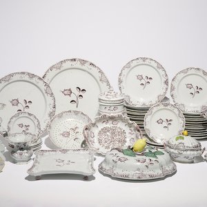 An extremely rare manganese Dutch Delft 48-piece service, 18th C. — photo 1