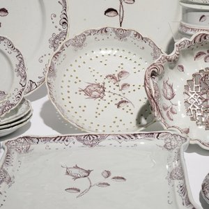 An extremely rare manganese Dutch Delft 48-piece service, 18th C. — photo 6