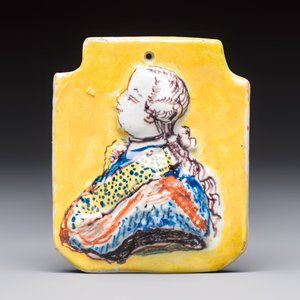 An extremely rare polychrome molded Dutch Delft orangist portrait plaque, 18th C. — photo 1