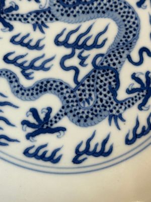 An imperial Chinese blue and white 'dragon' plate, Daoguang mark and of the period — photo 5
