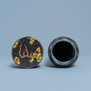 An imperial Chinese cylindrical painted and lacquered wood edict container, 17/18th C. — 照片 6