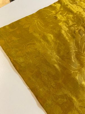An imperial Chinese embroidered silk gold-thread yellow-ground cushion cover, 19th C. — 照片 8