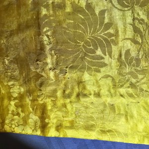 An imperial Chinese embroidered silk gold-thread yellow ground cushion cover, 19th C. — photo 13