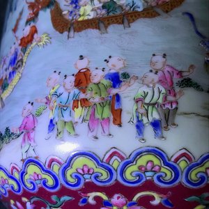 An imperial Chinese famille rose 'dragon boat festival' vase, Jiaqing mark and of the period — photo 24