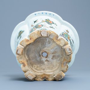 An imperial Chinese famille verte cinquefoil jardinière, Kangxi mark and of the period — 照片 21