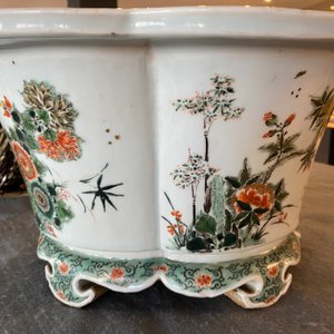 An imperial Chinese famille verte cinquefoil jardinière, Kangxi mark and of the period — 照片 68