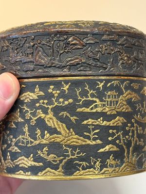 An imperial Vietnamese gold and silver-inlaid cylindrical tea box and cover, Hợp kim gồm ba lượng chín phân vàng bảy phân đồng  mark, 18/19th C. — photo 20