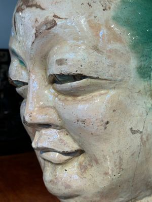 An imposing Chinese sancai glazed stoneware head of a monk, Yuan/Ming — 照片 12