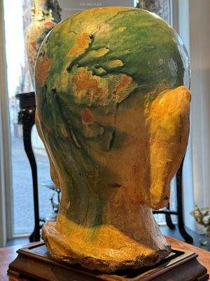 An imposing Chinese sancai glazed stoneware head of a monk, Yuan/Ming — 照片 16