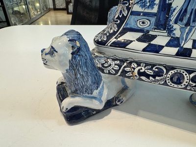 An impressive blue and white Dutch Delft seven-part tulip vase, 19th C. — photo 13