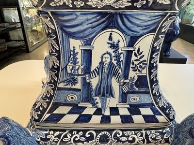 An impressive blue and white Dutch Delft seven-part tulip vase, 19th C. — photo 16
