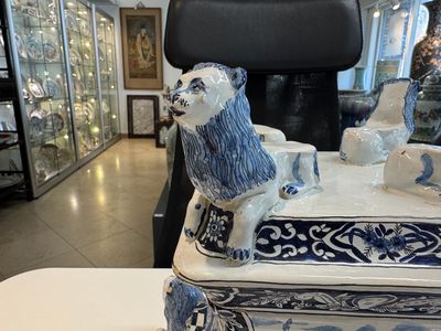 An impressive blue and white Dutch Delft seven-part tulip vase, 19th C. — photo 18
