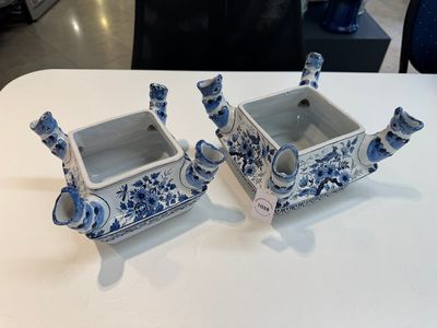 An impressive blue and white Dutch Delft seven-part tulip vase, 19th C. — photo 8
