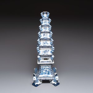 An impressive blue and white Dutch Delft seven-part tulip vase, 19th C. — photo 2