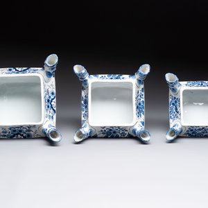 An impressive blue and white Dutch Delft seven-part tulip vase, 19th C. — photo 6