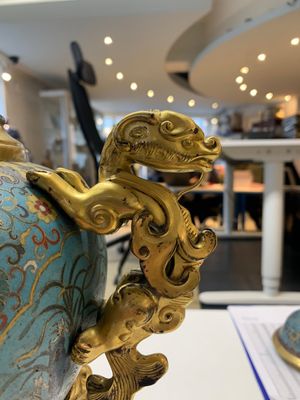 An impressive Chinese cloisonné 'dragon' censer and cover on wooden stand, Qianlong mark and of the period — photo 11