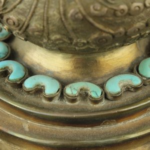 An impressive Chinese silver and jade candlestick, with turquoise and coral insets, 19th C. — 照片 4