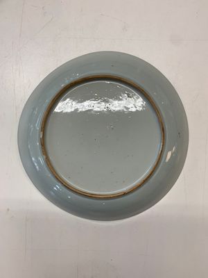 An impressive collection of 25 Chinese blue and white 'landscape' plates, Qianlong — photo 44