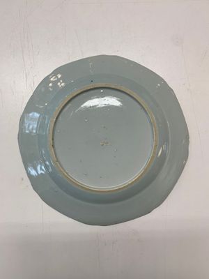 An impressive collection of 25 Chinese blue and white 'landscape' plates, Qianlong — photo 8