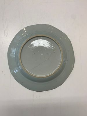 An impressive collection of 25 Chinese blue and white 'landscape' plates, Qianlong — photo 10