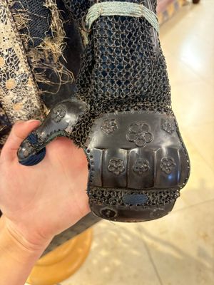 An impressive Japanese samurai armor, Edo, 18th C. — photo 15