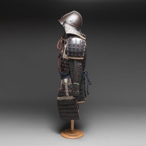 An impressive Japanese samurai armor, Edo, 18th C. — photo 6
