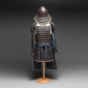 An impressive Japanese samurai armor, Edo, 18th C. — photo 7