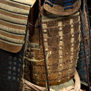 An impressive Japanese samurai armor, the helmet signed Saotome Iyenari 早乙女家成, Edo, 17/18th C. — photo 12