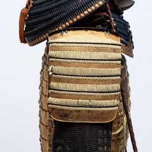 An impressive Japanese samurai armor, the helmet signed Saotome Iyenari 早乙女家成, Edo, 17/18th C. — photo 19