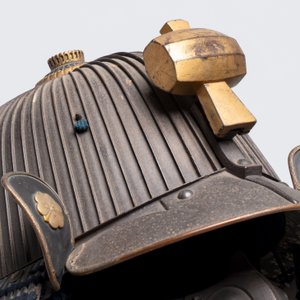 An impressive Japanese samurai armor, the helmet signed Saotome Iyenari 早乙女家成, Edo, 17/18th C. — photo 8