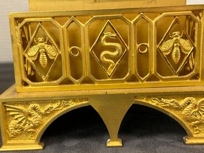 An impressive three-piece gilt bronze chinoiserie clock garniture, France, 19th C. — photo 24