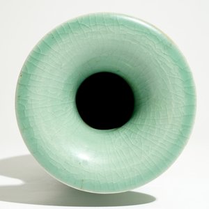 An incised Chinese Longquan celadon  vase, Song or Ming — photo 5