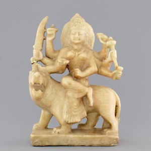 An Indian carved alabaster group of the goddess Durga on her lion "Vahana", 19th C. — foto 1