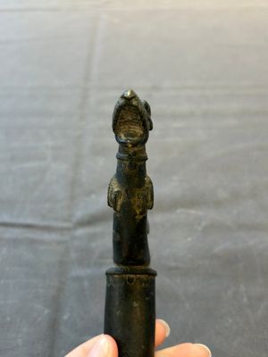 An Indo-Mughal bronze and wooden dervish crutch, 18/19th C. — 照片 6