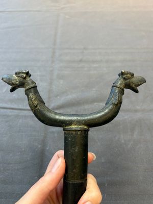 An Indo-Mughal bronze and wooden dervish crutch, 18/19th C. — 照片 7