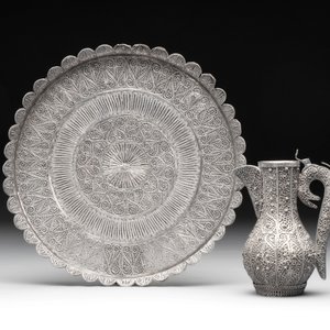 An Indo-Persian silver filigree tray and ewer, 19th C. — photo 2